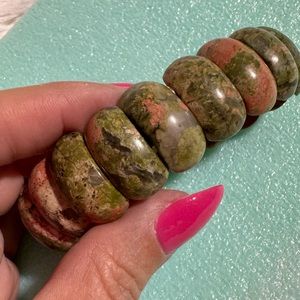 Kinzite 180 ctw stretch bracelet